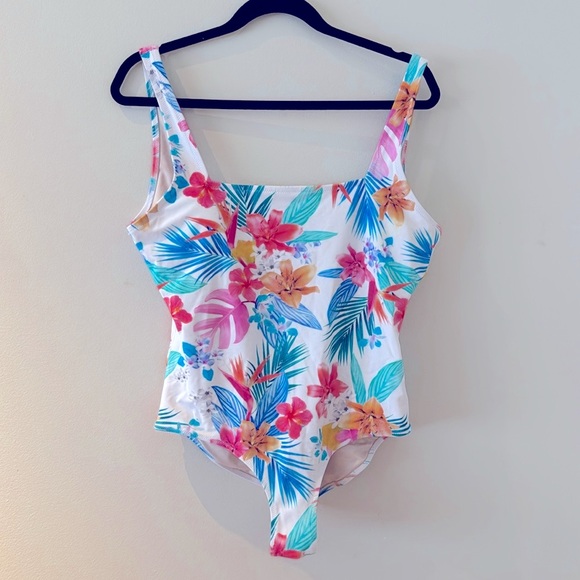 Joe Fresh One Piece Swim Suit - Picture 1 of 7